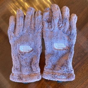 North Face Women’s Small UR Powered Gloves in Lavender. NWOT